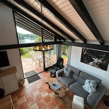 Direkt Am Mit Privatem Sandstrand Ferienhaus *